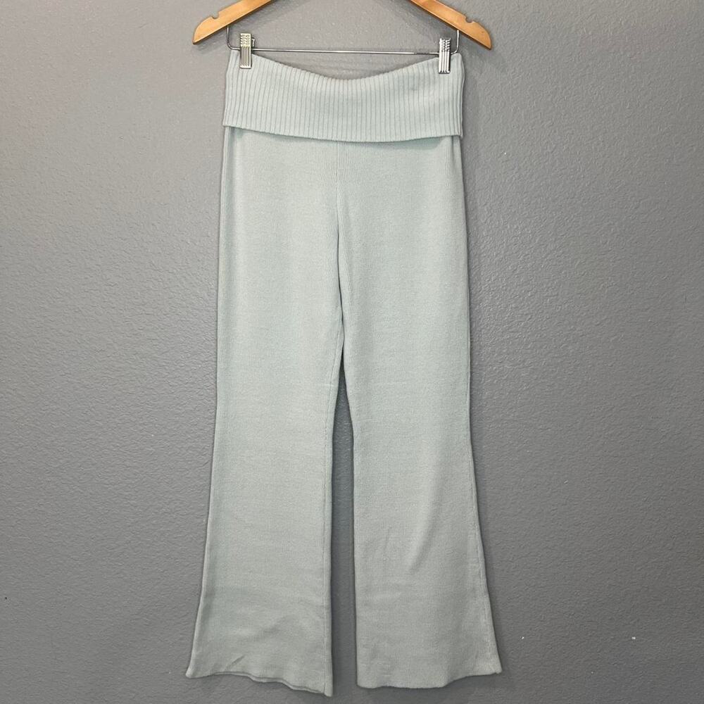 Moon & Madison pants in a dreamy mint color
